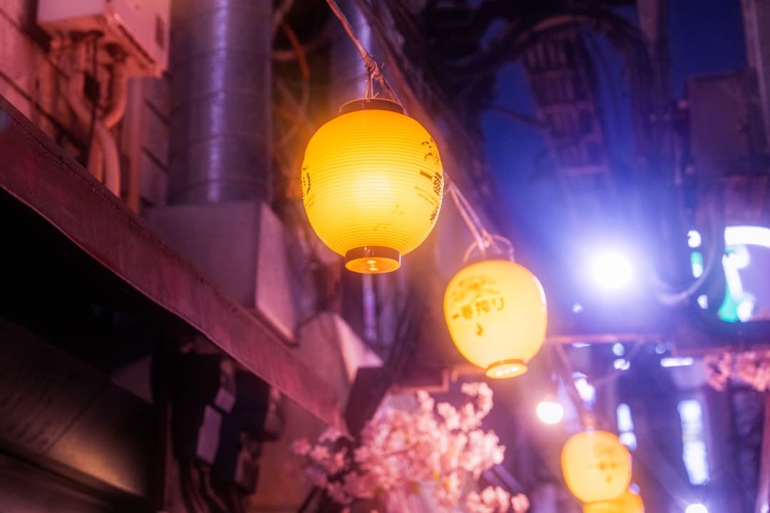 冯巩一句“我想死你们了”，这个年货节总算有了“年味”